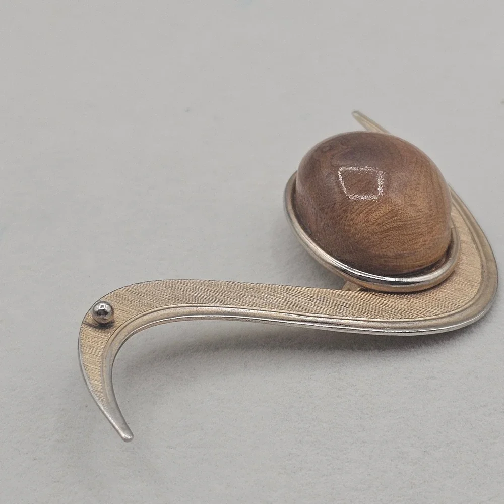 Abstract Bird Brooch Wood Cabochon Gold Tone Modernist Mid Century MCM Pin